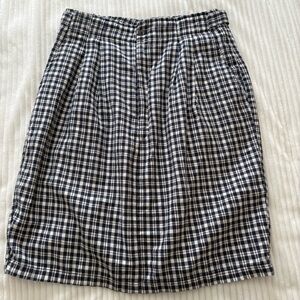 Old Navy Navy and White Checkered Skirt Girls Size 11/12